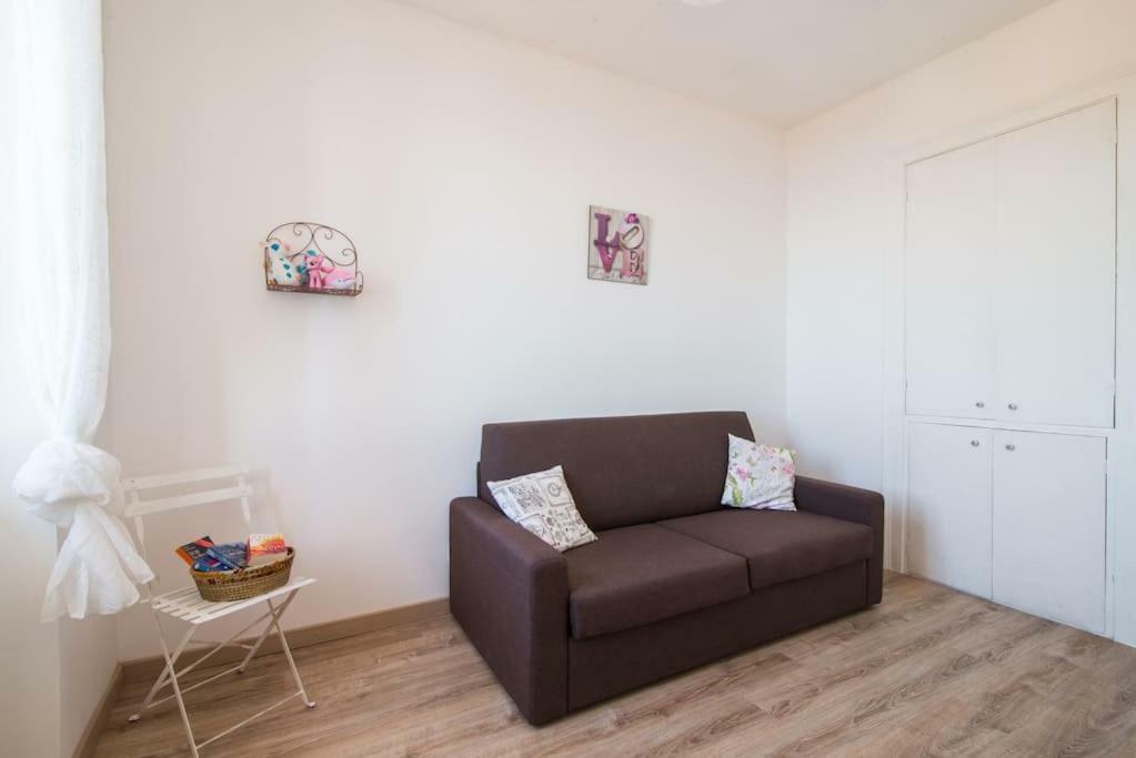 Amazing Sea View, Free Parking, Near To The Centre Apartment