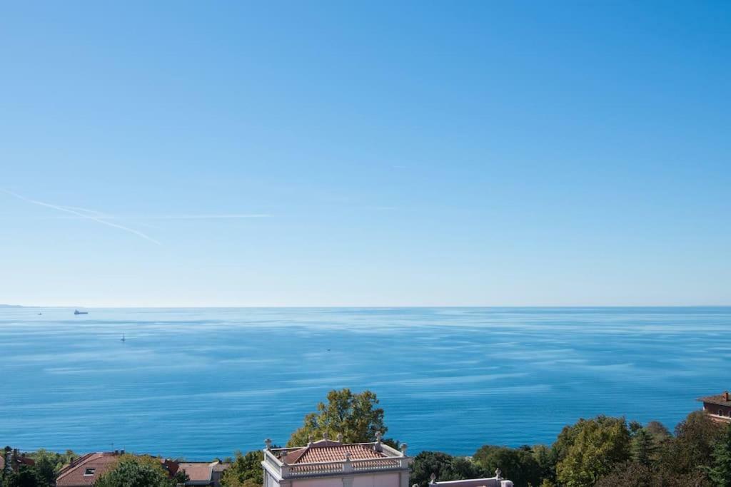 Apartment Amazing Sea View, Free Parking, Near To The Centre Triest